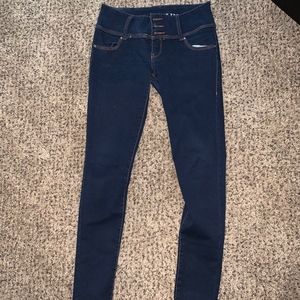 High Waisted Jeans